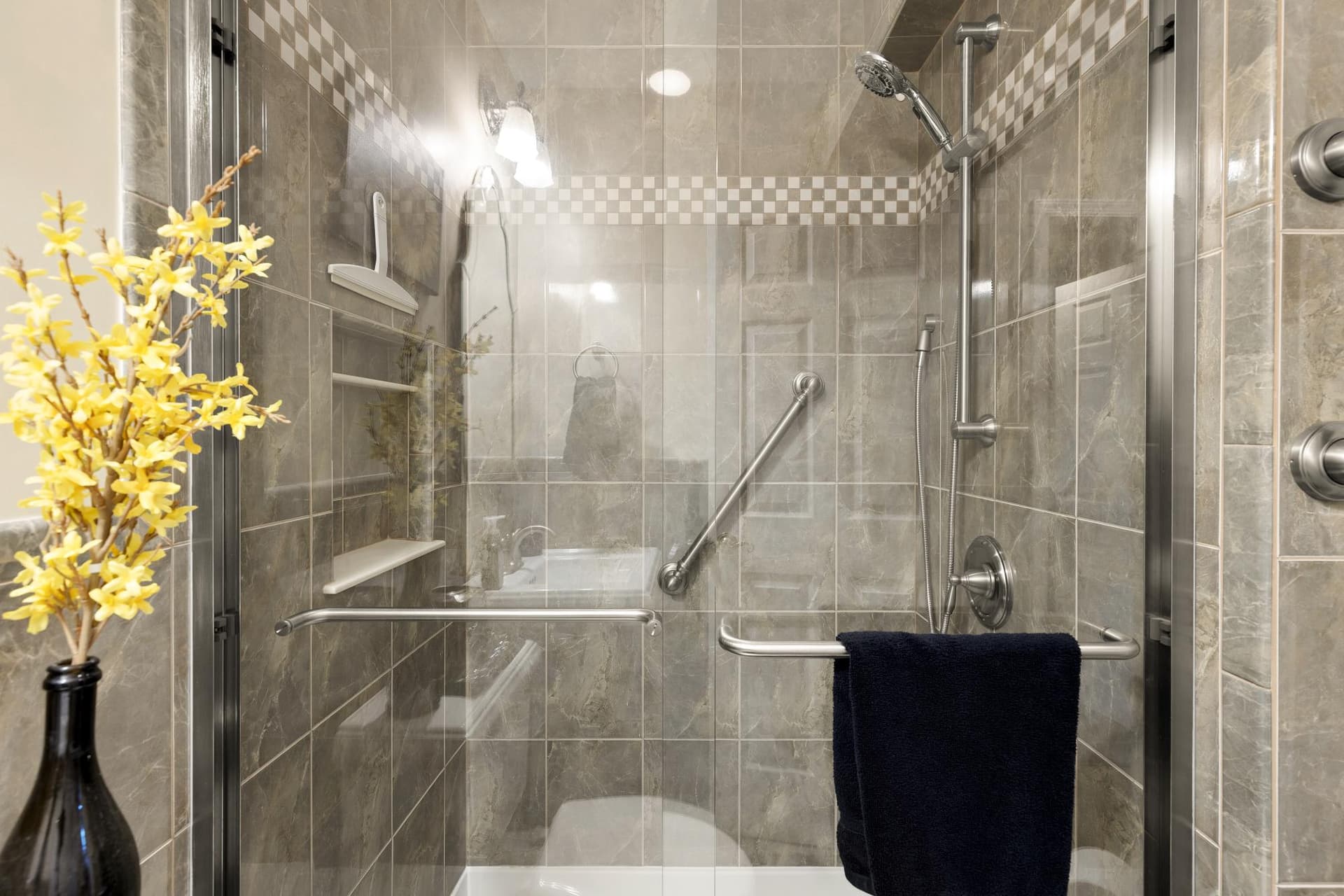 5006 Domain Place photo 38