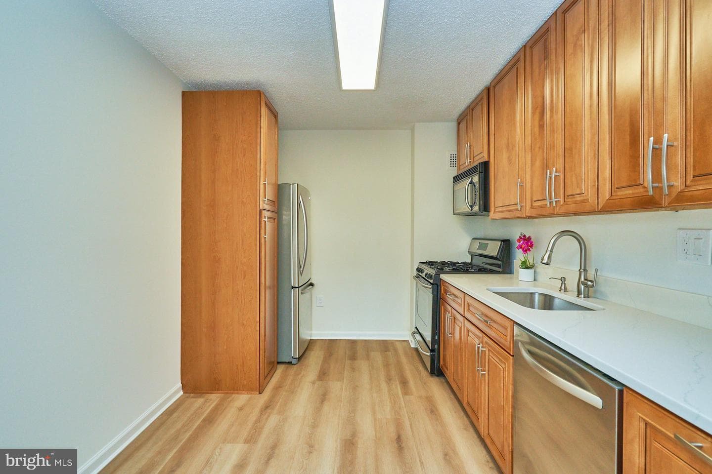 1225 Martha Custis Drive #810, Alexandria