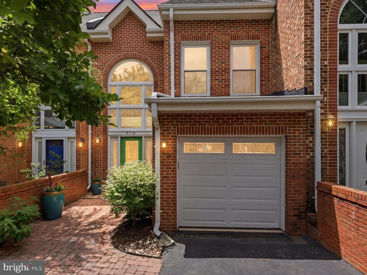2712 Kenwood Avenue, Alexandria