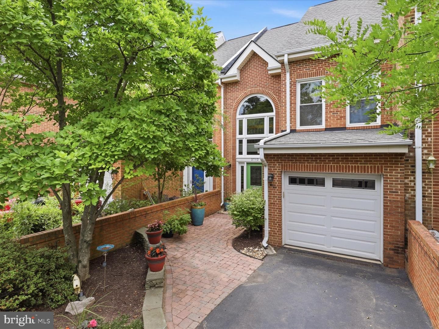 2712 Kenwood Avenue photo 3
