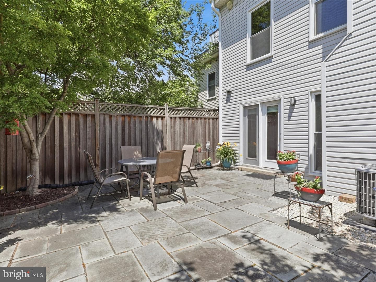 2712 Kenwood Avenue photo 42