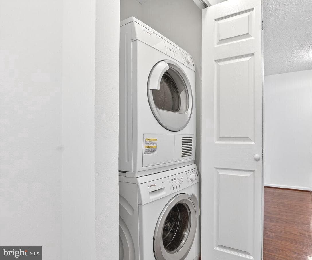200 N Pickett Street N #1513 photo 18