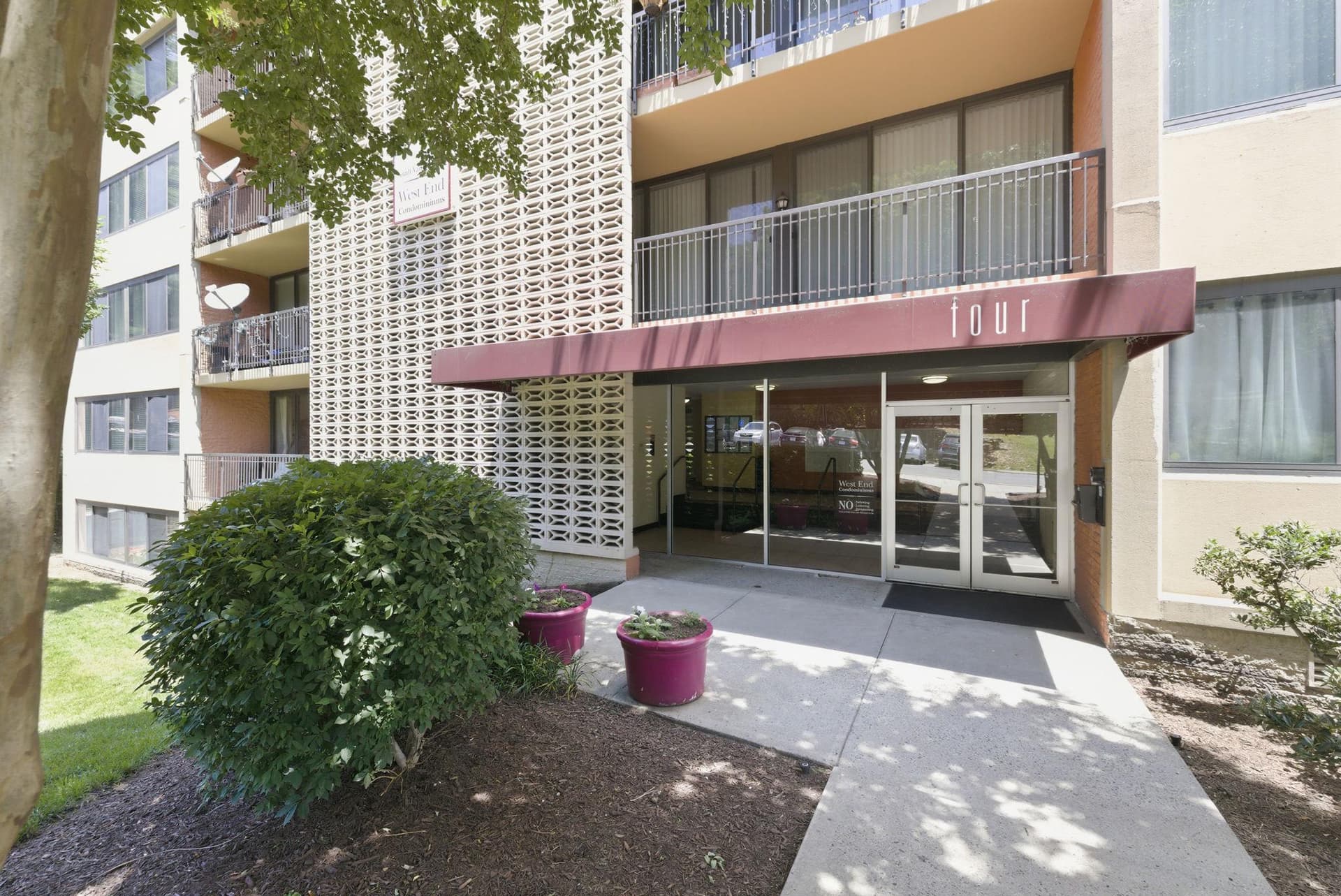 4 S Van Dorn Street #603, Alexandria