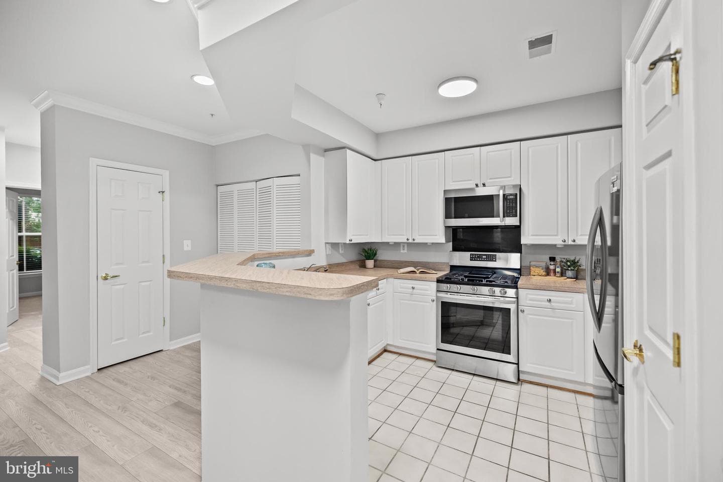 5112 Donovan Drive #107 photo 11
