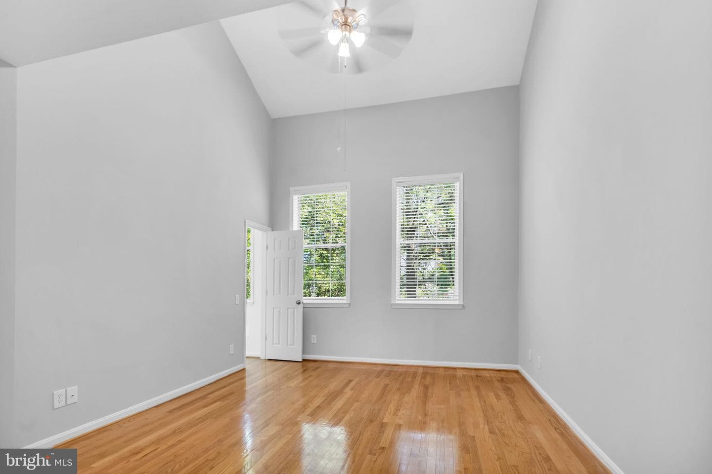 6013 Riddle Walk photo 15