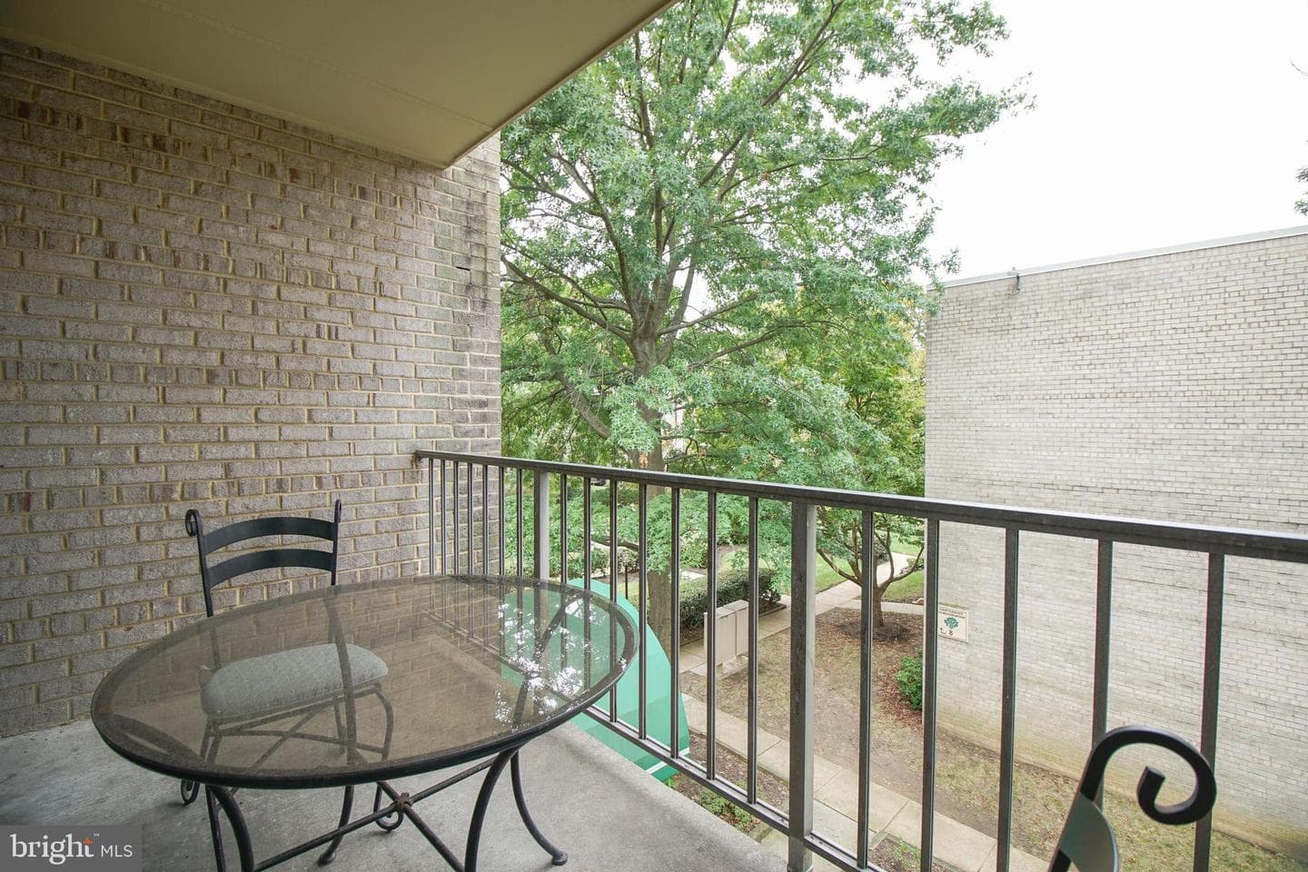 6 Canterbury Square #301 photo 22
