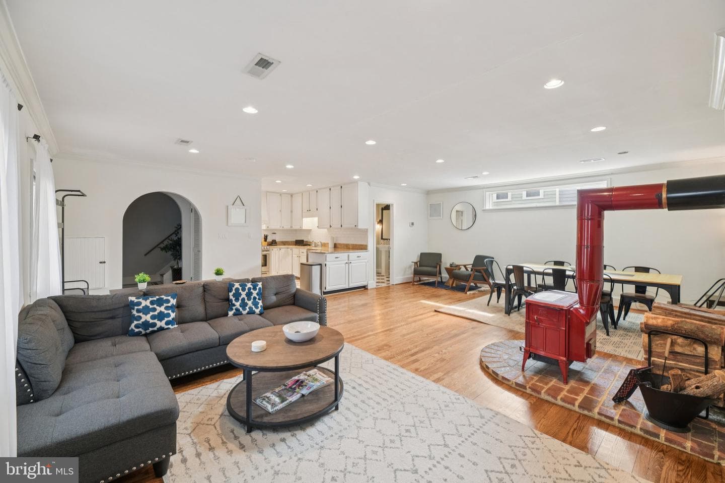10 Irving Court photo 9
