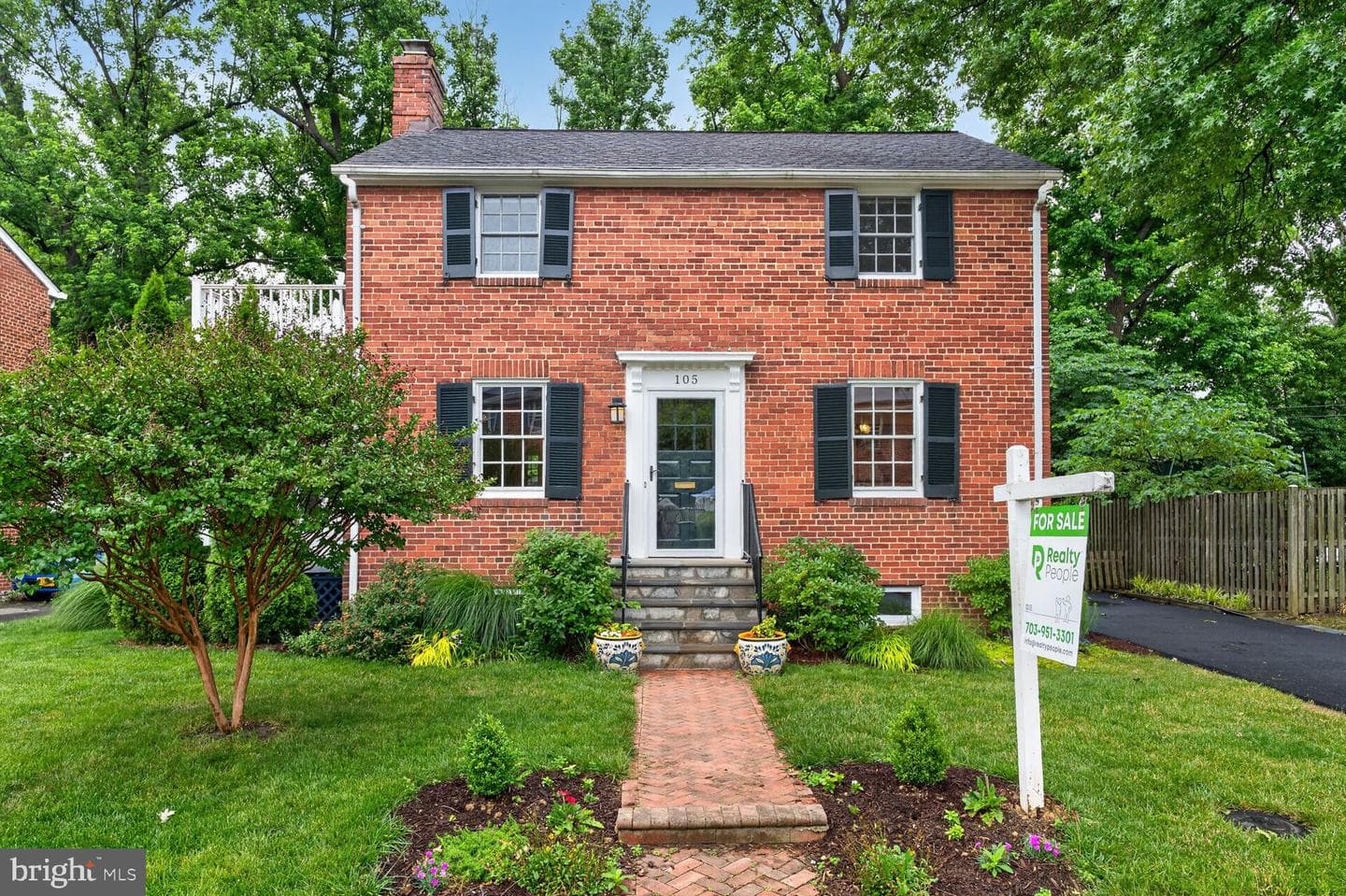 105 Adams Avenue photo 3