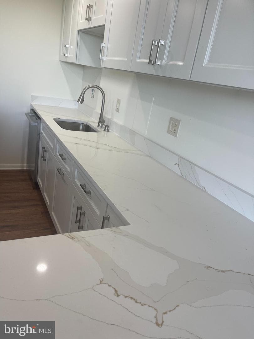 4600 Duke Street #1008 photo 8