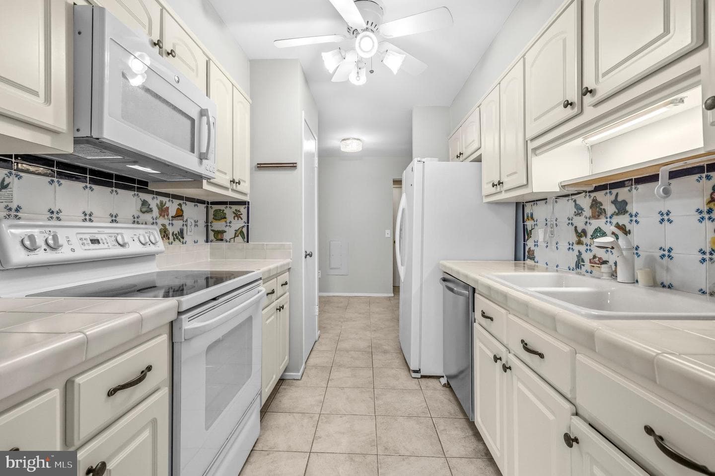 6101 Edsall Road #211 photo 8