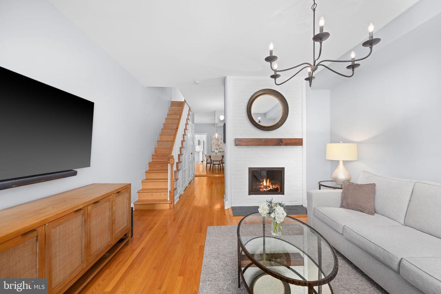 1005 Oronoco Street photo 3