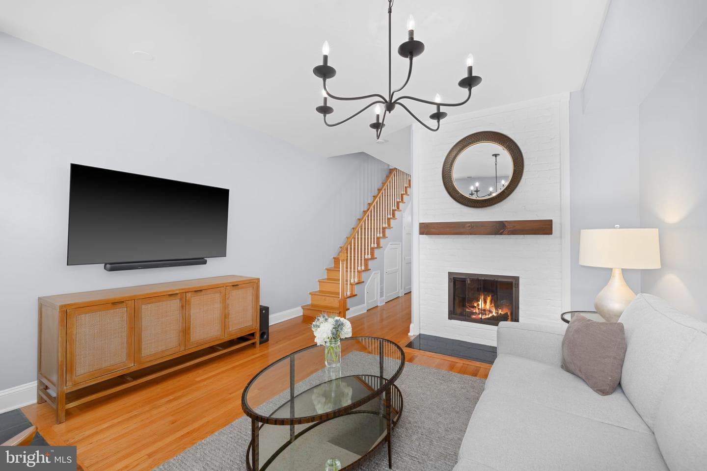 1005 Oronoco Street photo 4