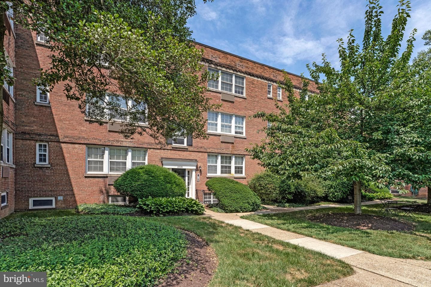 1808 W Abingdon Drive #301, Alexandria