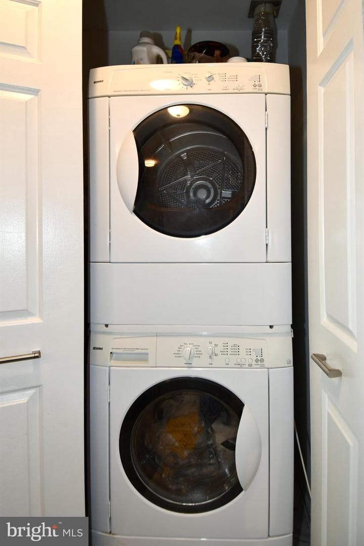 240 S Reynolds Street #309 photo 17