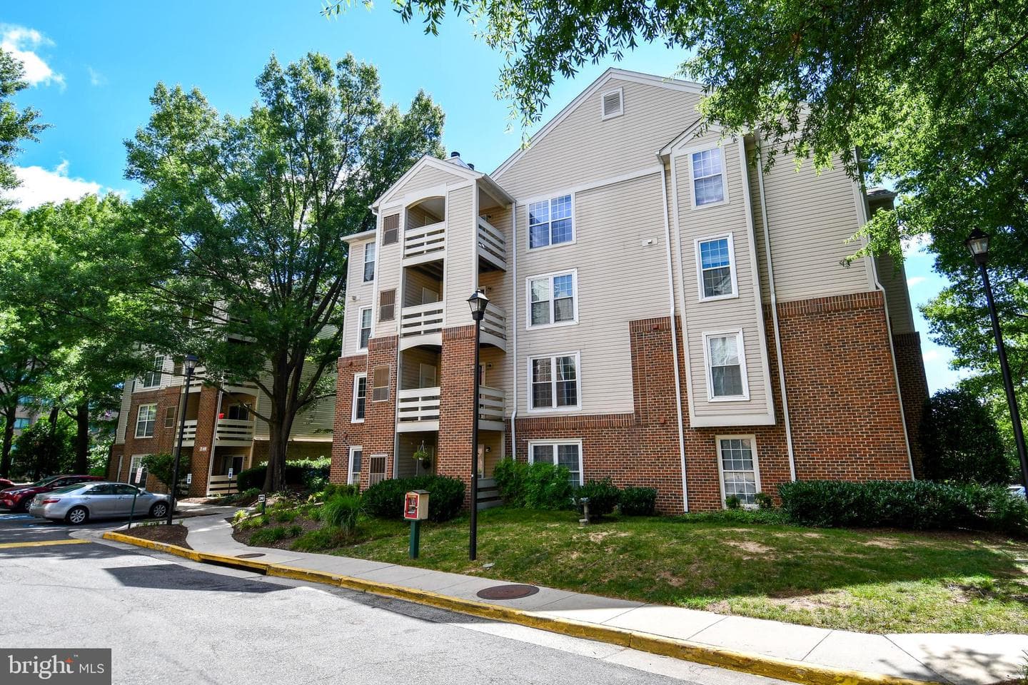 240 S Reynolds Street #309 photo 21