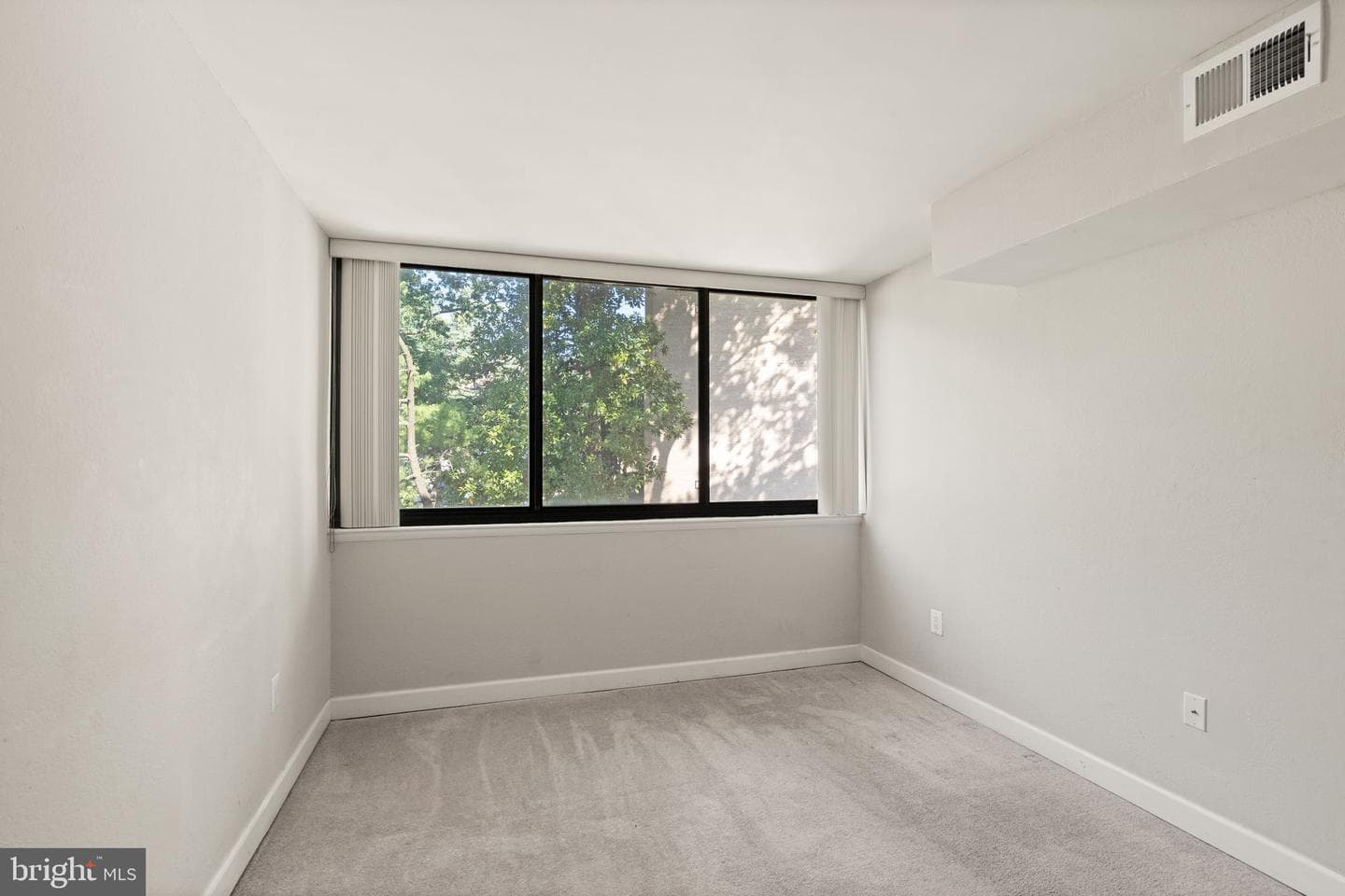 12 Van Dorn #405 photo 44