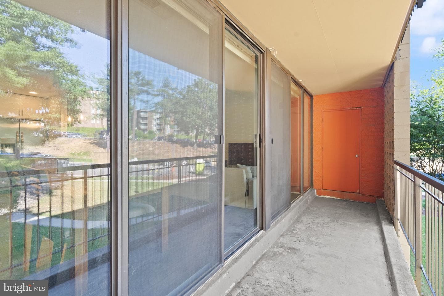 12 Van Dorn #405 photo 50