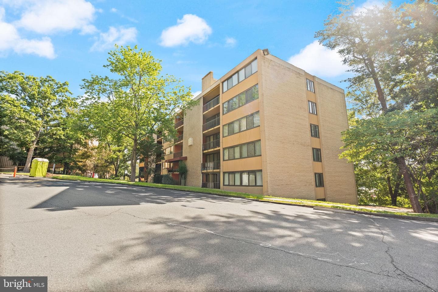 12 Van Dorn #405 photo 54