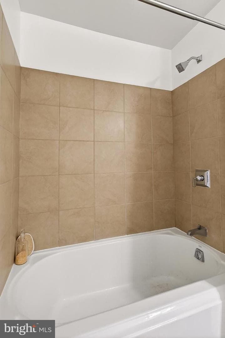 2050 Jamieson Avenue #1409 photo 31