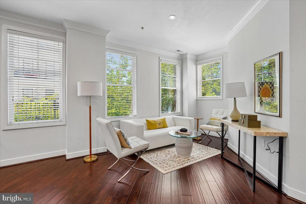 181 E Reed Avenue #203, Alexandria