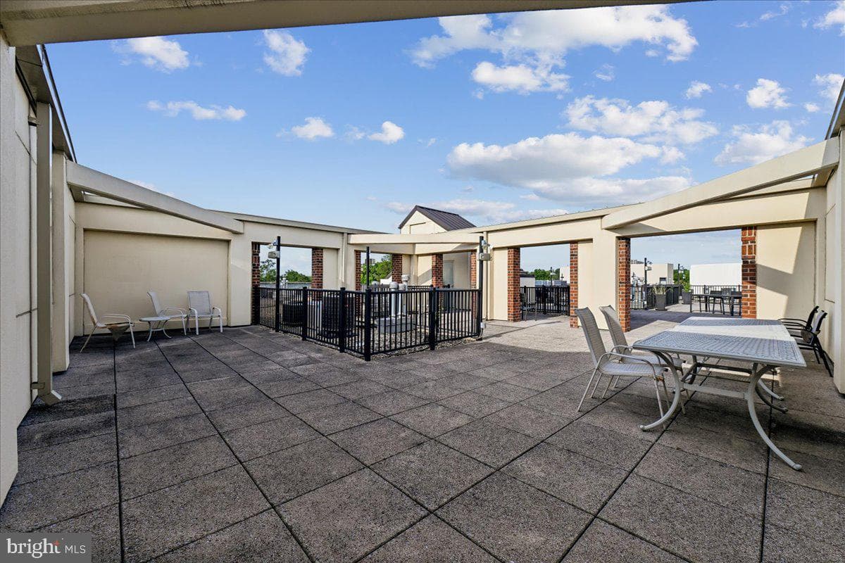 181 E Reed Avenue #203 photo 37