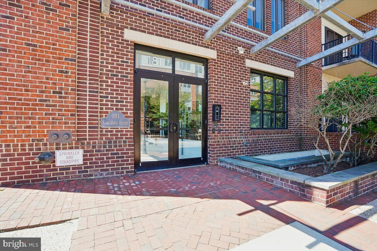 181 E Reed Avenue #203 photo 42