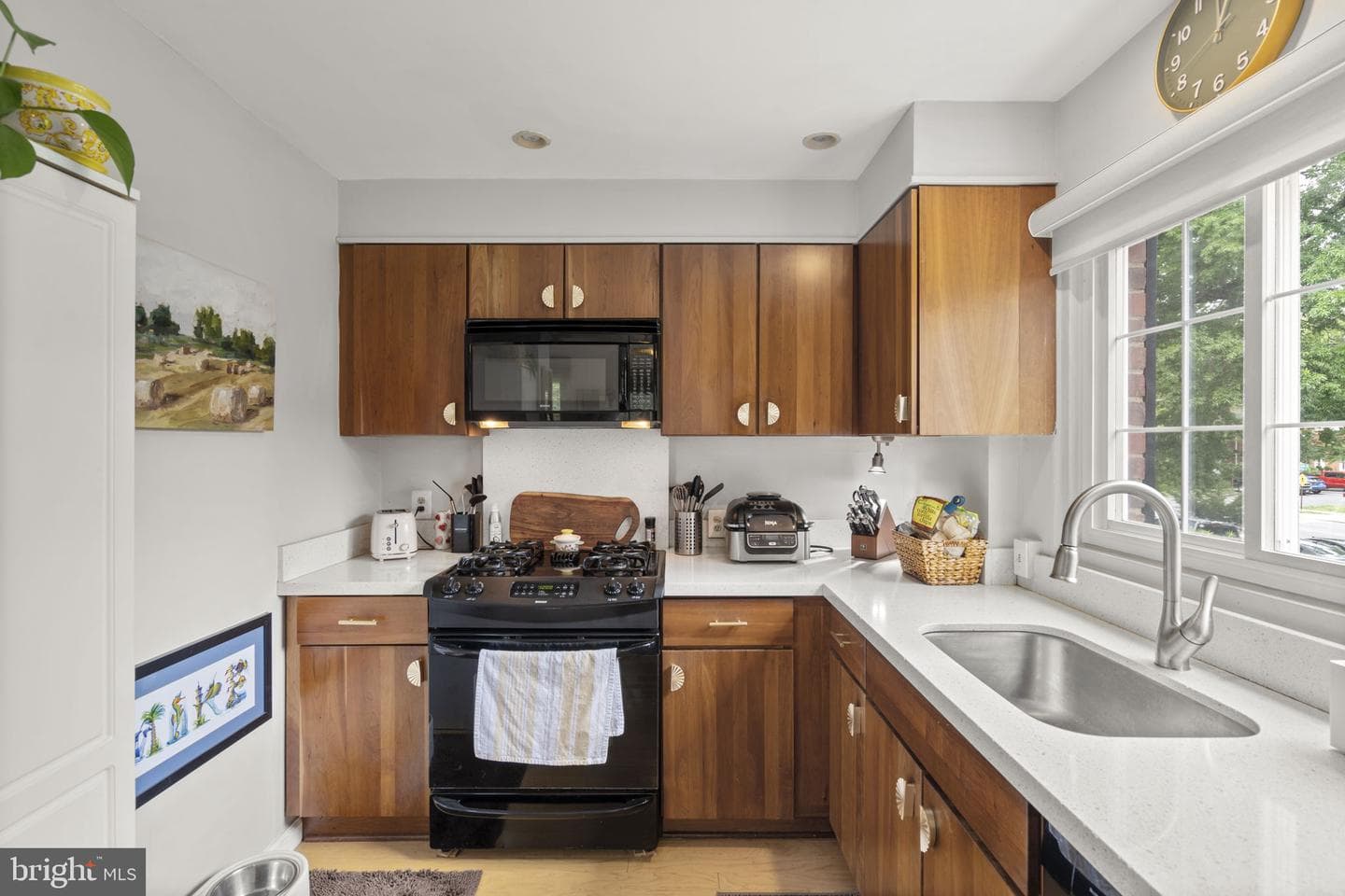 3408 Martha Custis Drive photo 16