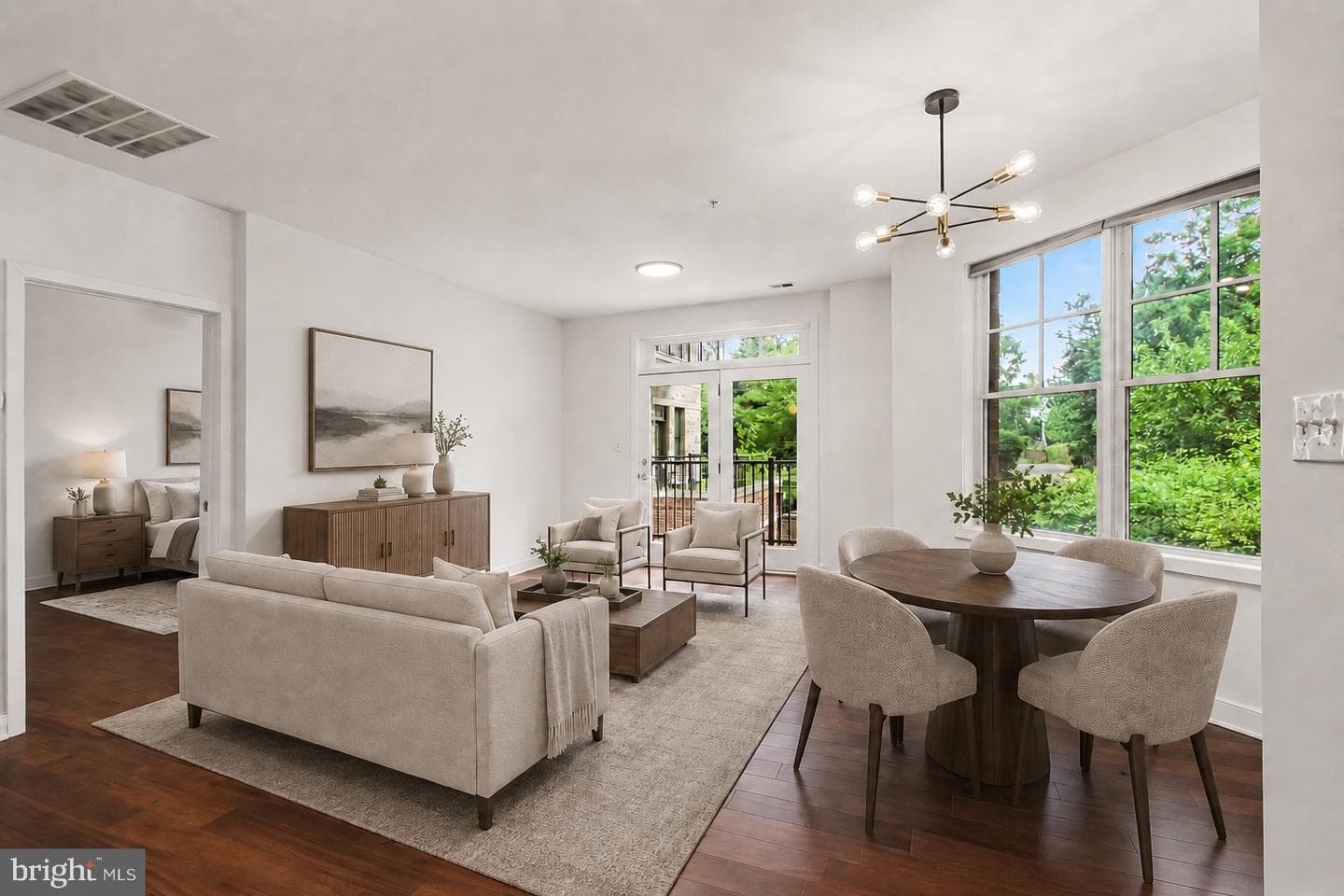 181 E Reed Avenue #201 photo 4