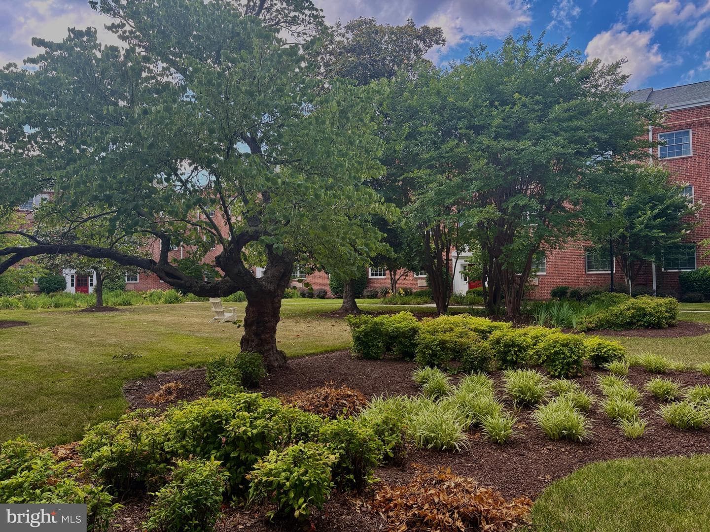 1708 W Abingdon Drive #301 photo 21