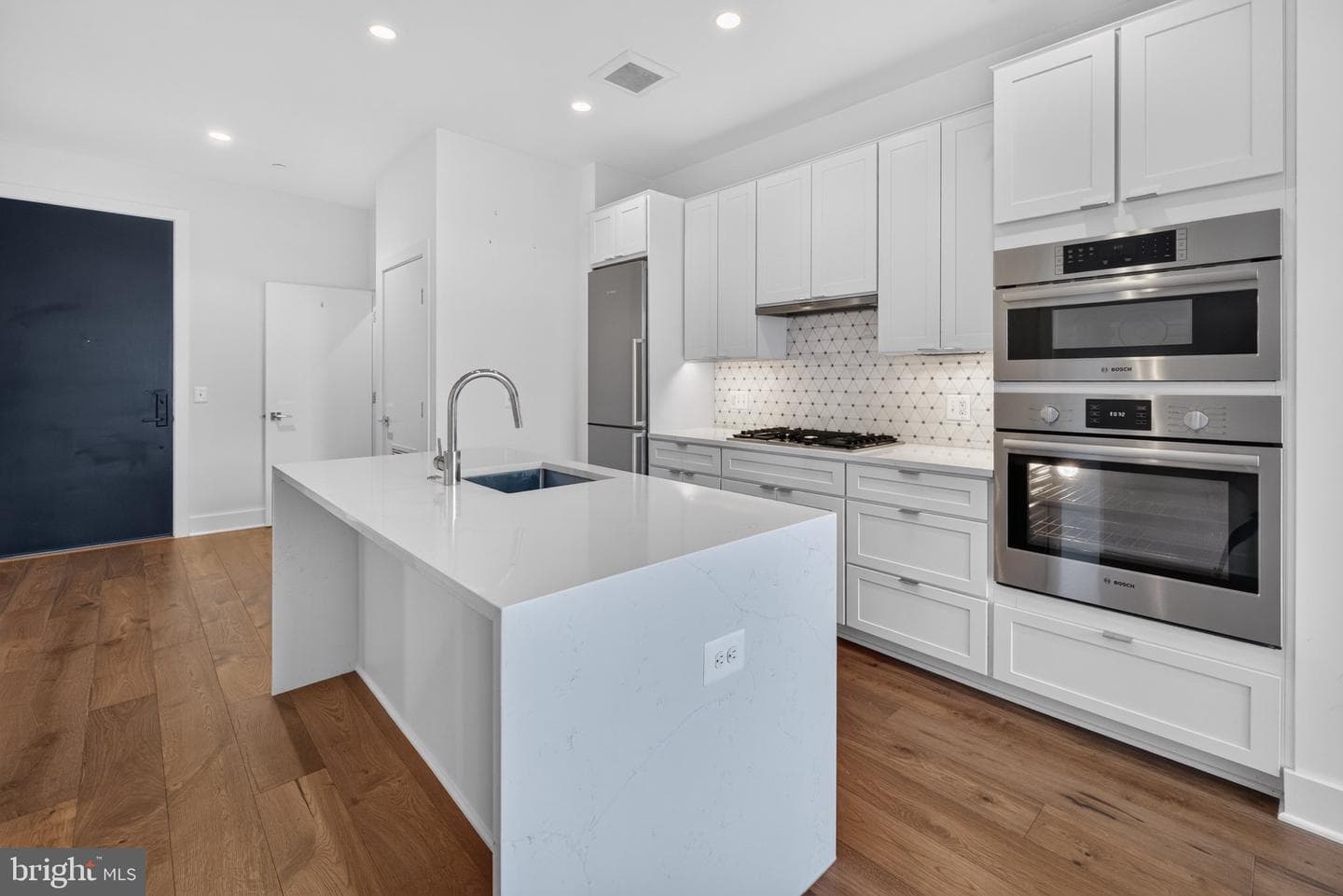 1312 King Street #302, Alexandria