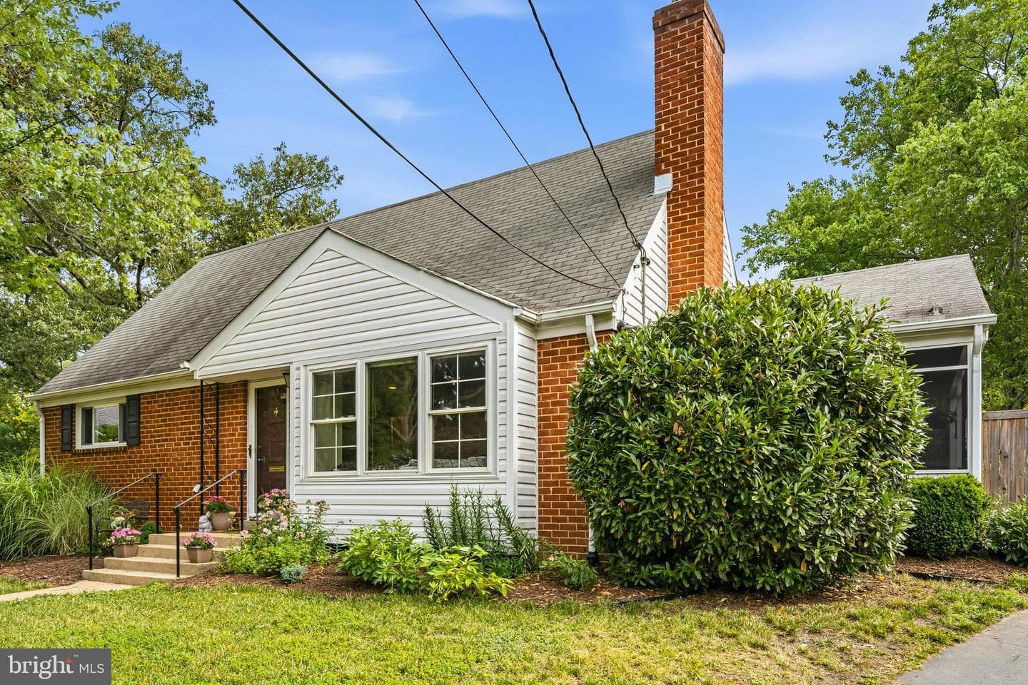 4709 Richmarr Place photo 3