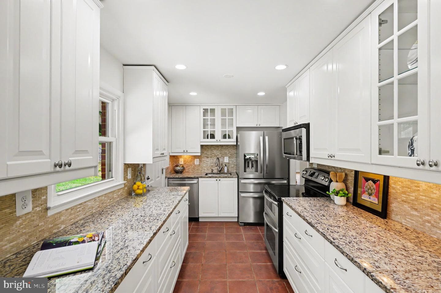 6157 N Morgan Street photo 10