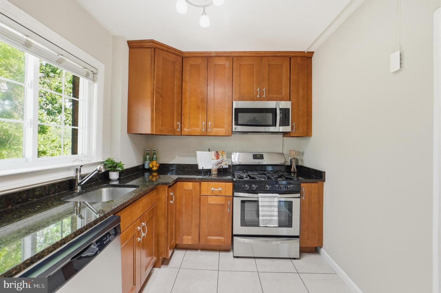 3430 Martha Custis Drive photo 12