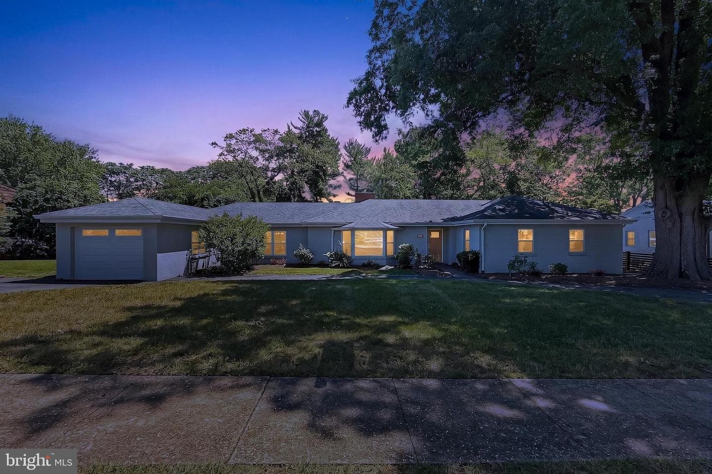 201 Longview Drive, Alexandria