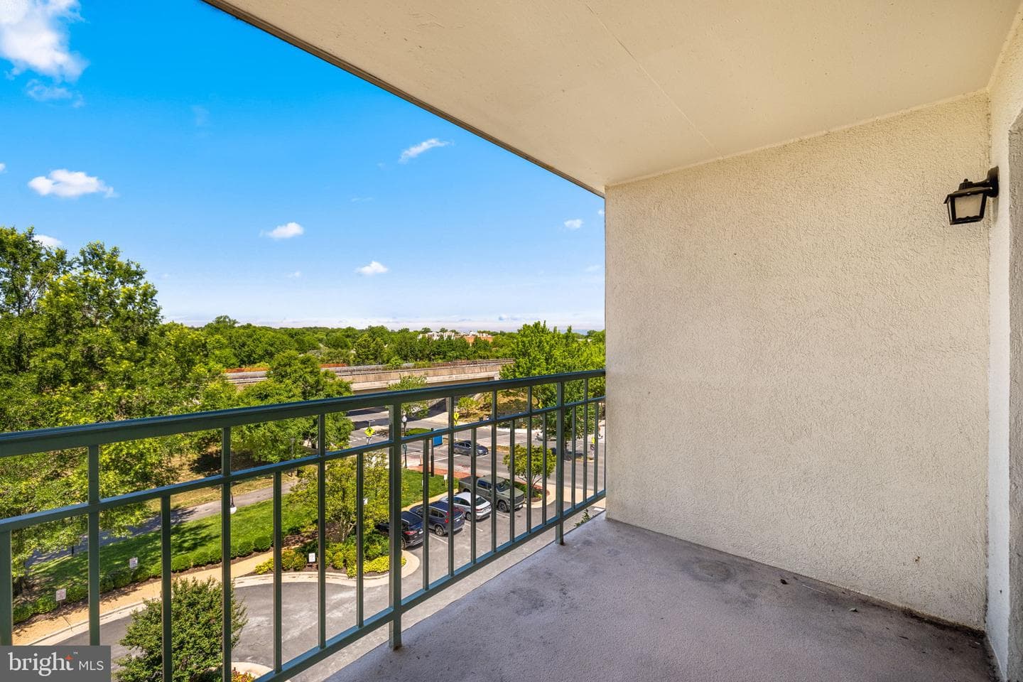 545 E Braddock Road #408 photo 16
