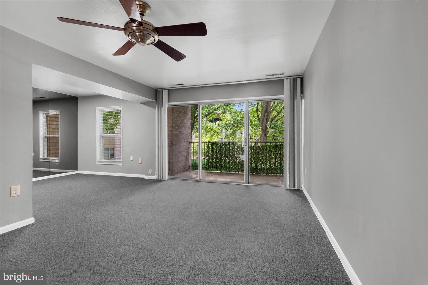2 Canterbury Square #202 photo 13