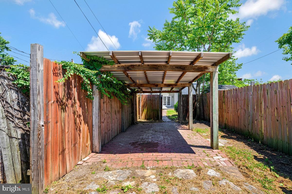514 N Patrick Street photo 54