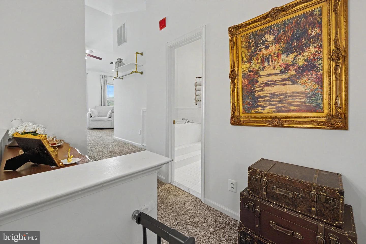 109 Martin Lane photo 48
