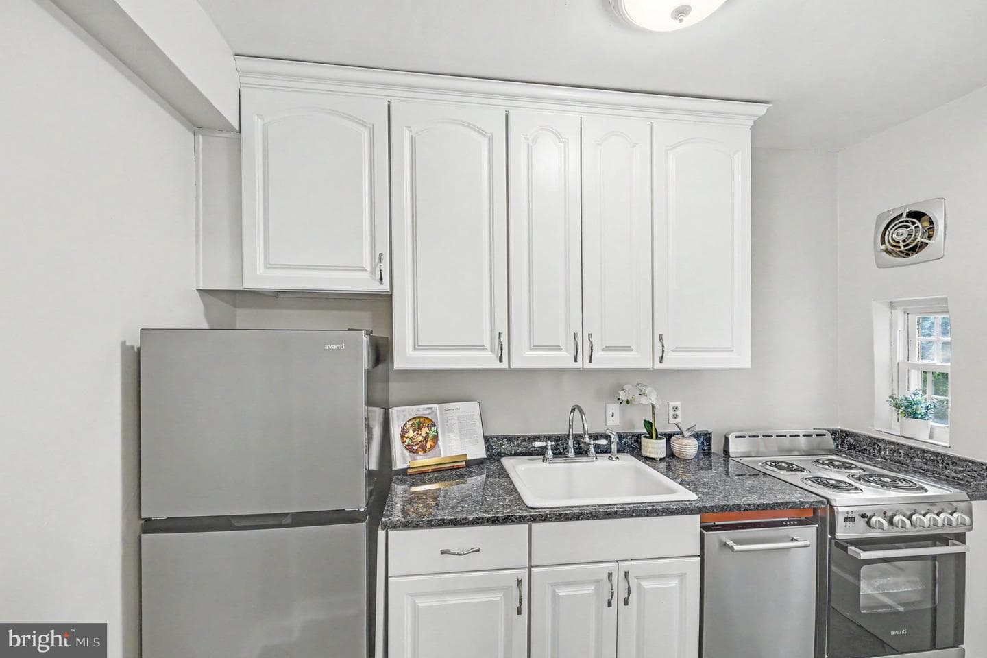 211 E Glebe Road #d photo 13