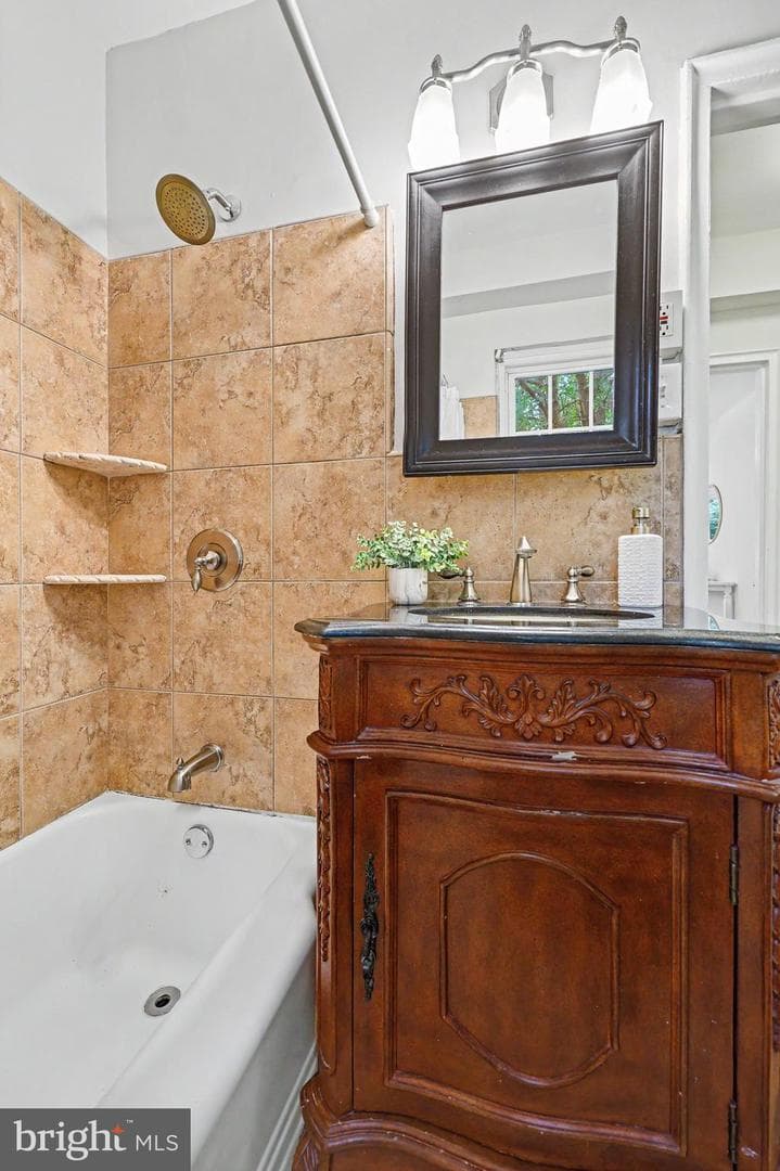 211 E Glebe Road #d photo 18