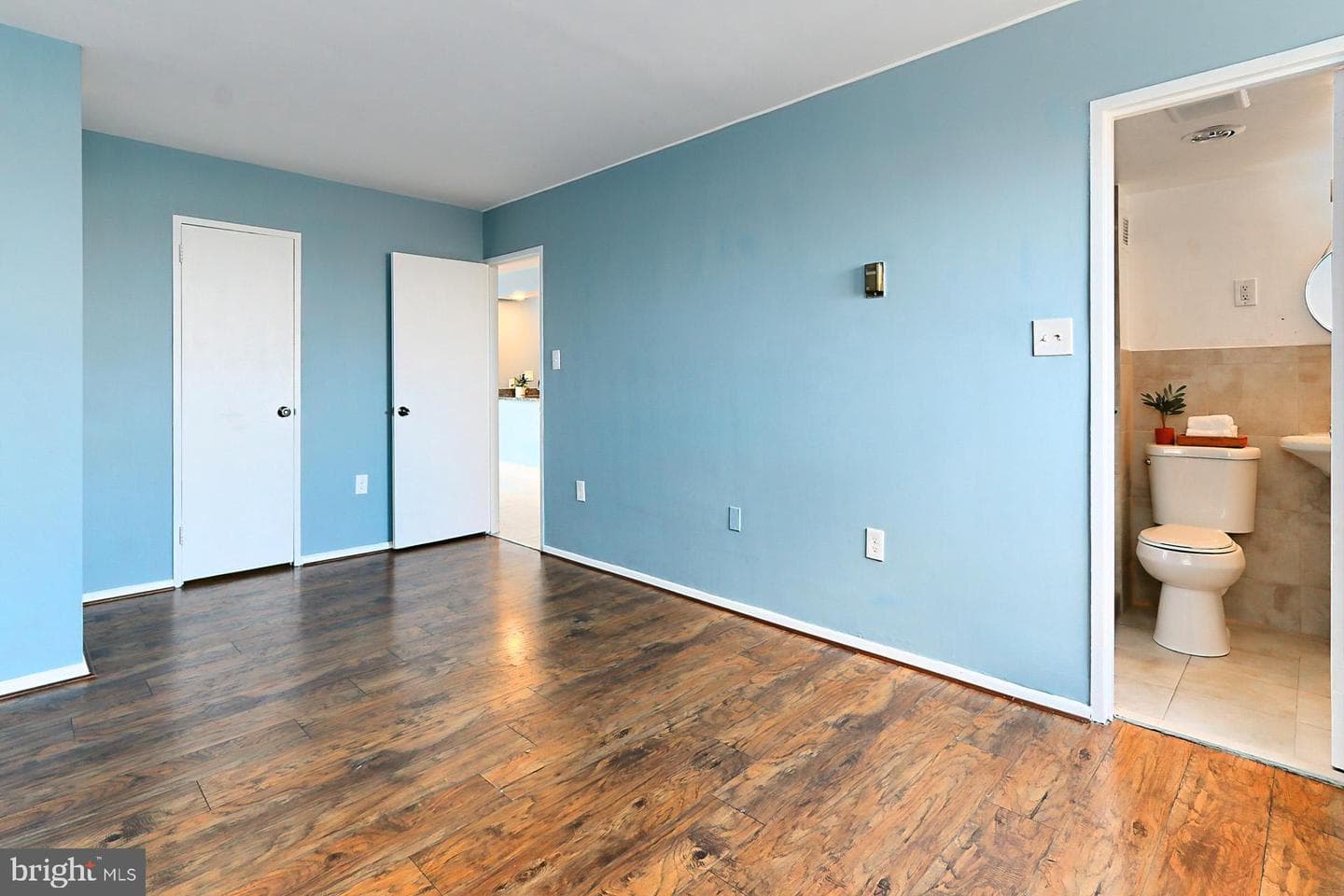 801 N Pitt Street #1203 photo 24