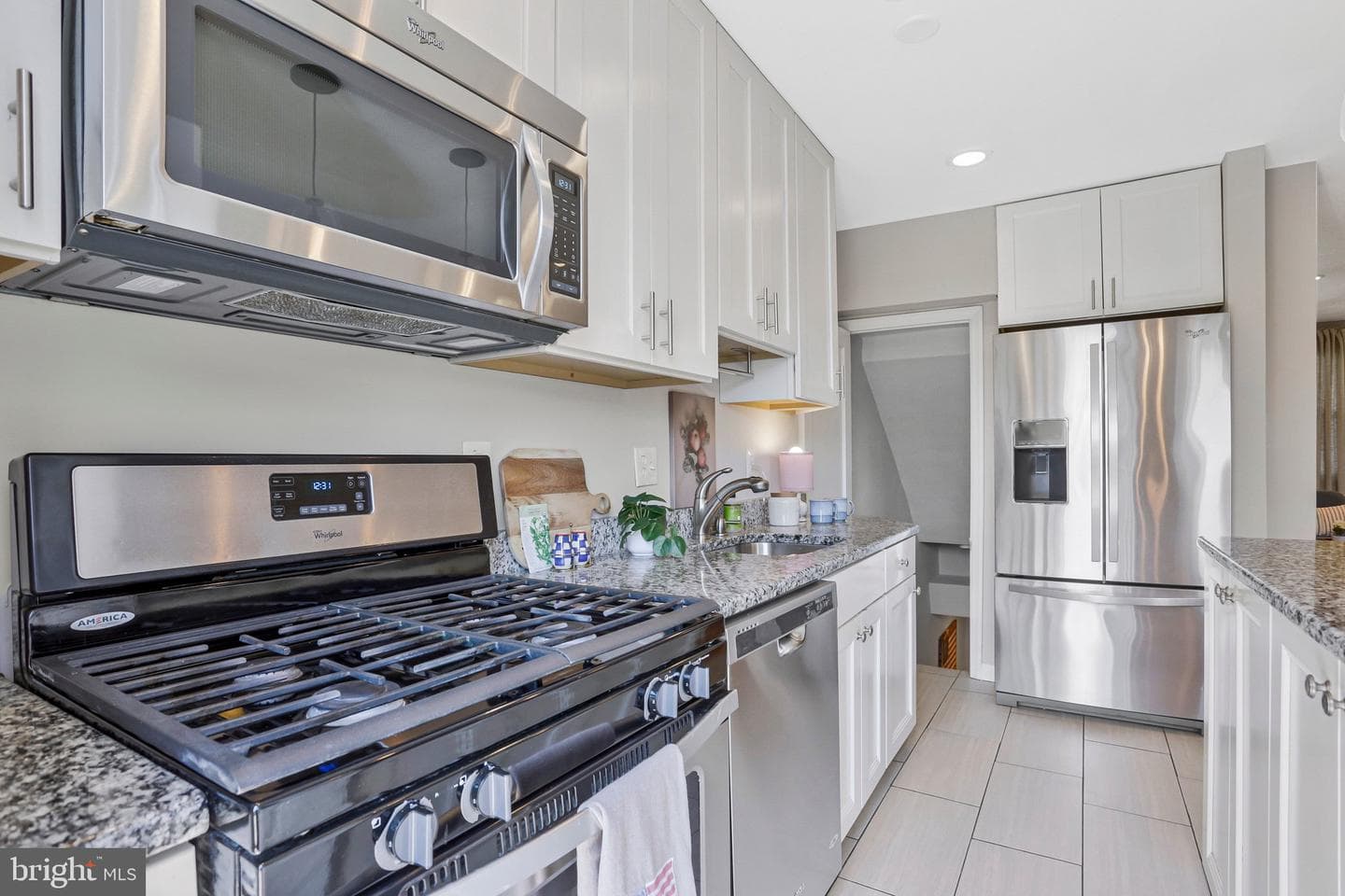 241 Lynhaven Drive photo 22