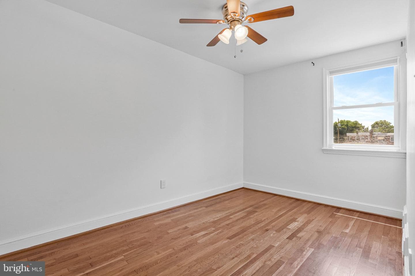 241 Lynhaven Drive photo 35