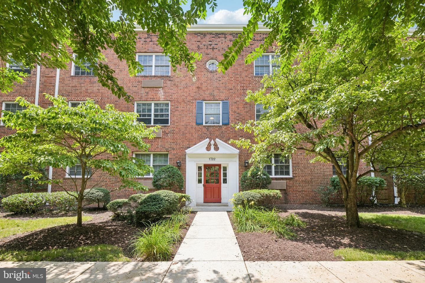 1722 W Abingdon Drive #301 photo 42