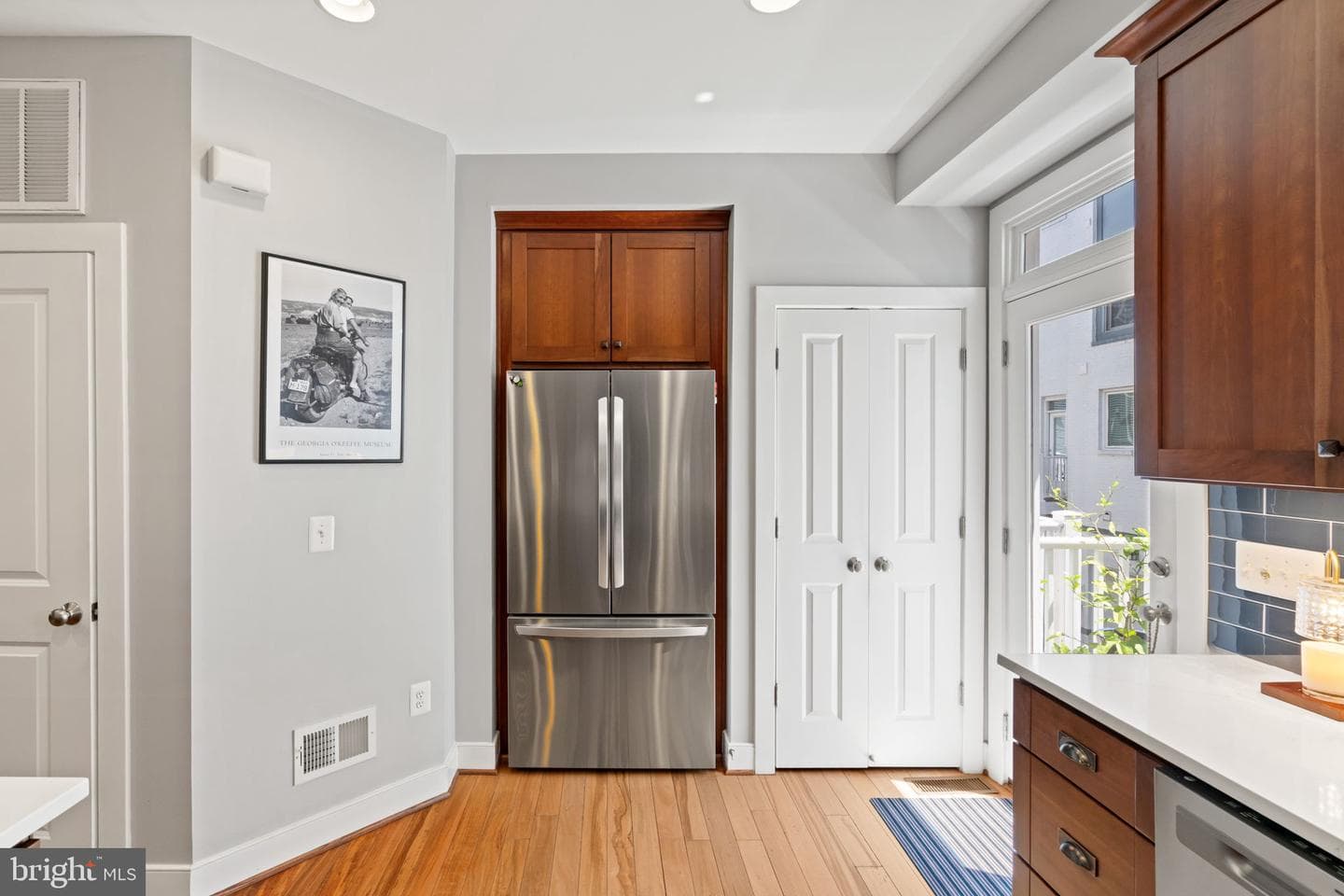 727 N Alfred Street photo 15