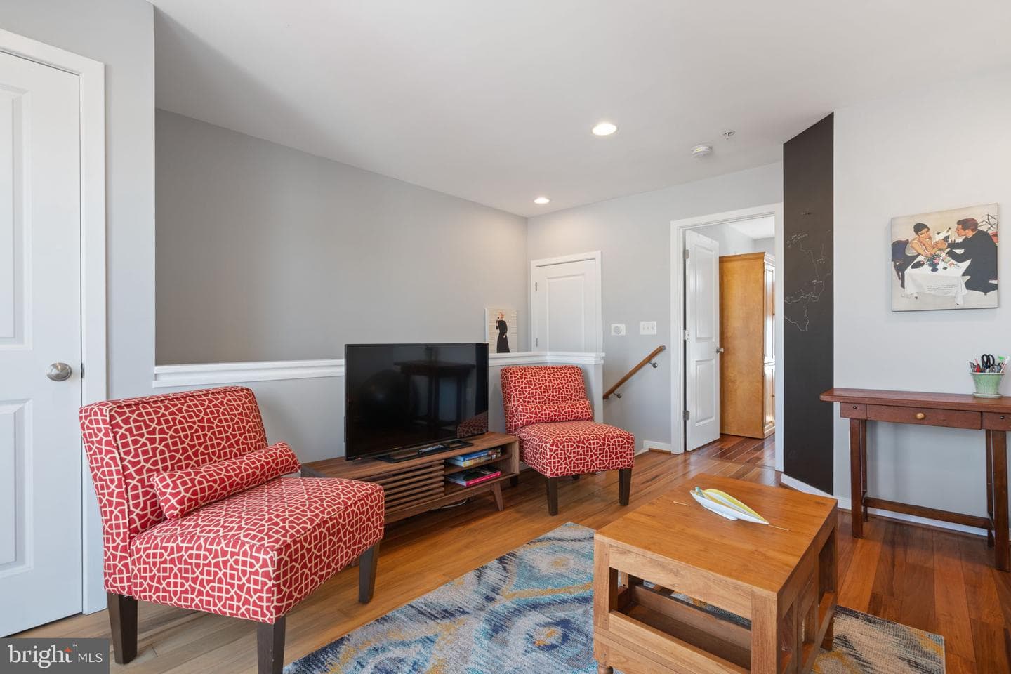 727 N Alfred Street photo 41