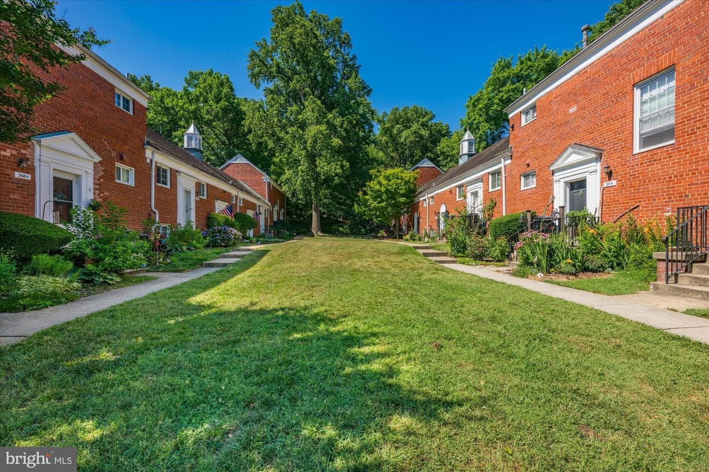 3716 Gunston Road, Alexandria