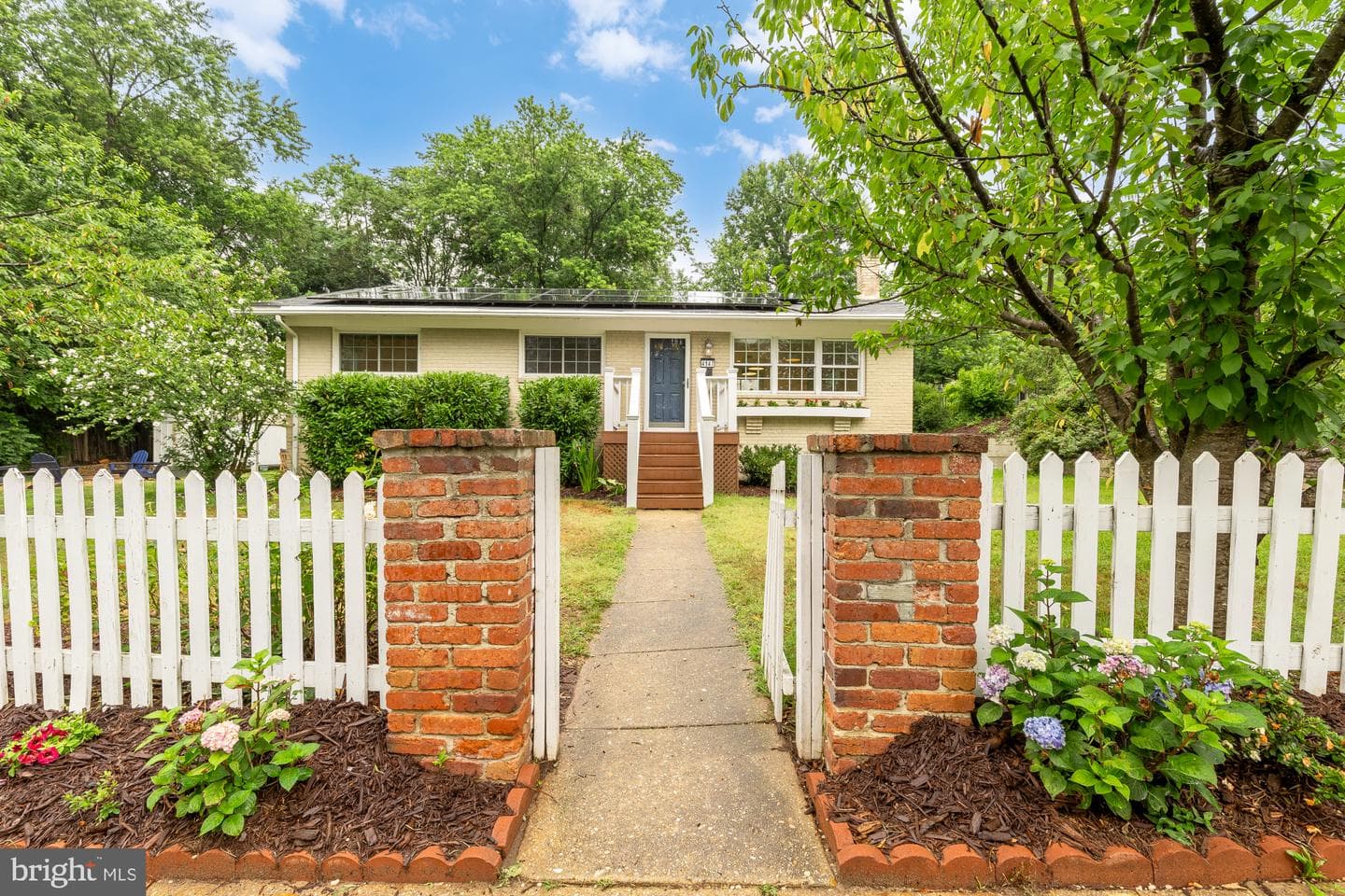 4147 Taney Avenue photo 1