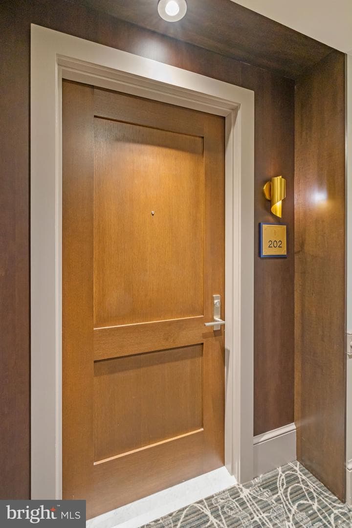 225 Strand Street #202, Alexandria