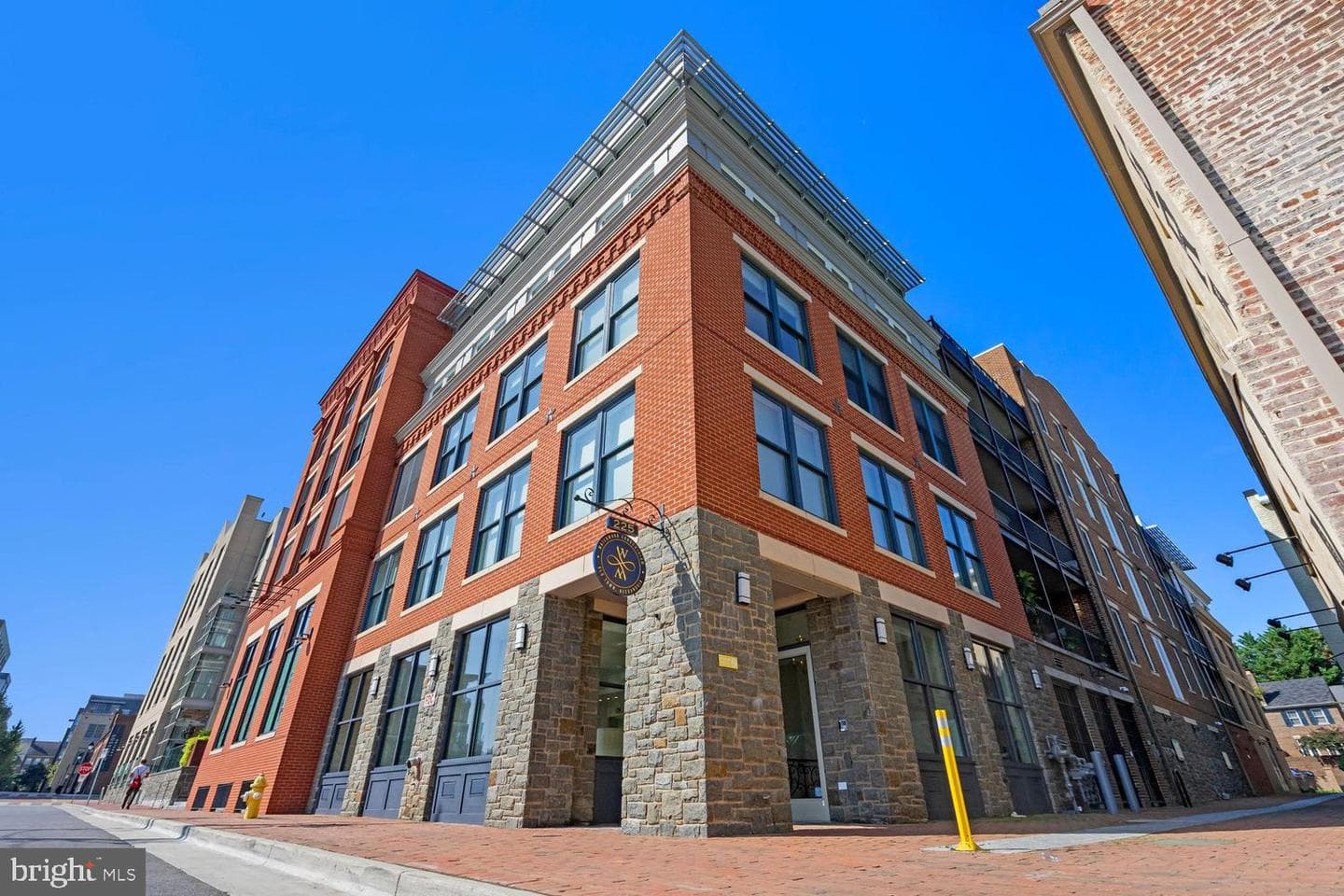 225 Strand Street #202 photo 38
